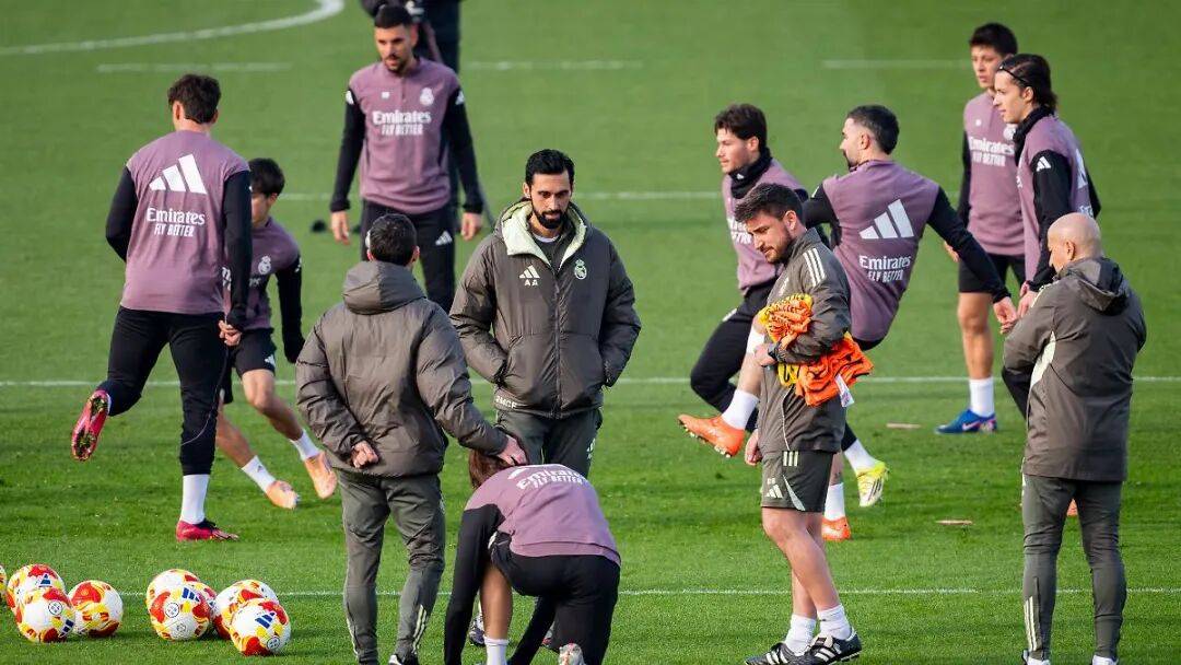 金年会共享体育平台-今晚巴黎圣日耳曼内部沟通：国王杯节点到来；更衣室稳定；资深球员宣示担当的简单介绍